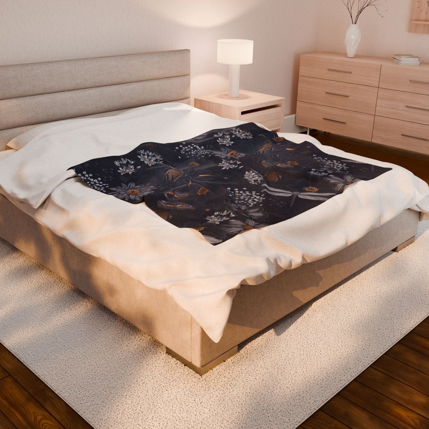 Floral Velveteen Plush Blanket, Cozy Throw for Home Décor, Perfect Gift for Weddings, Birthdays, or Baby Showers, Soft Blanket